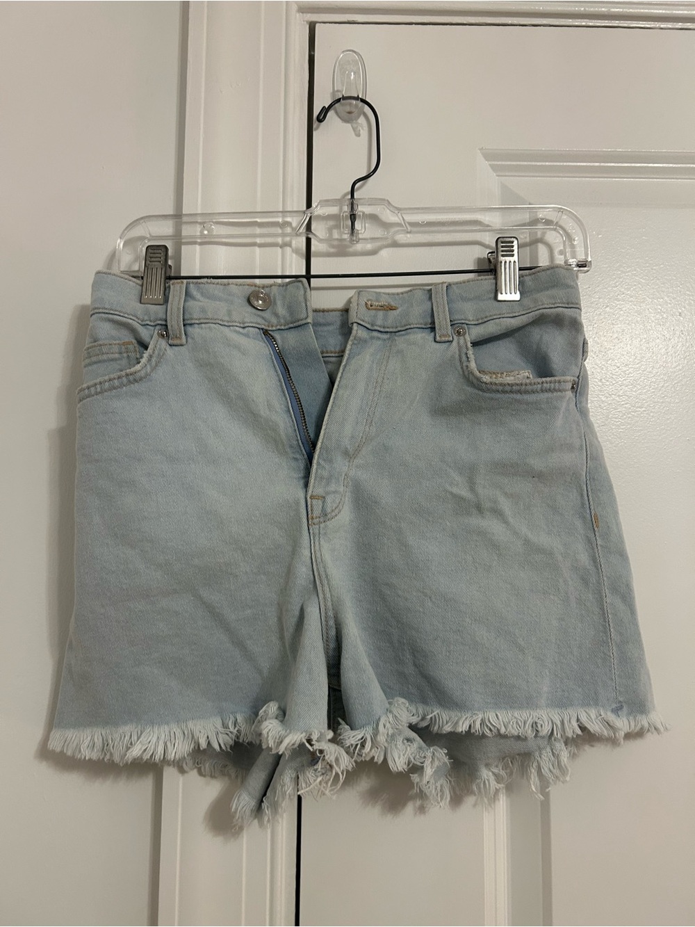 Light jean shorts
